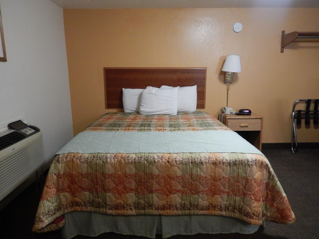 Executive Inn Pearsall 외부 사진