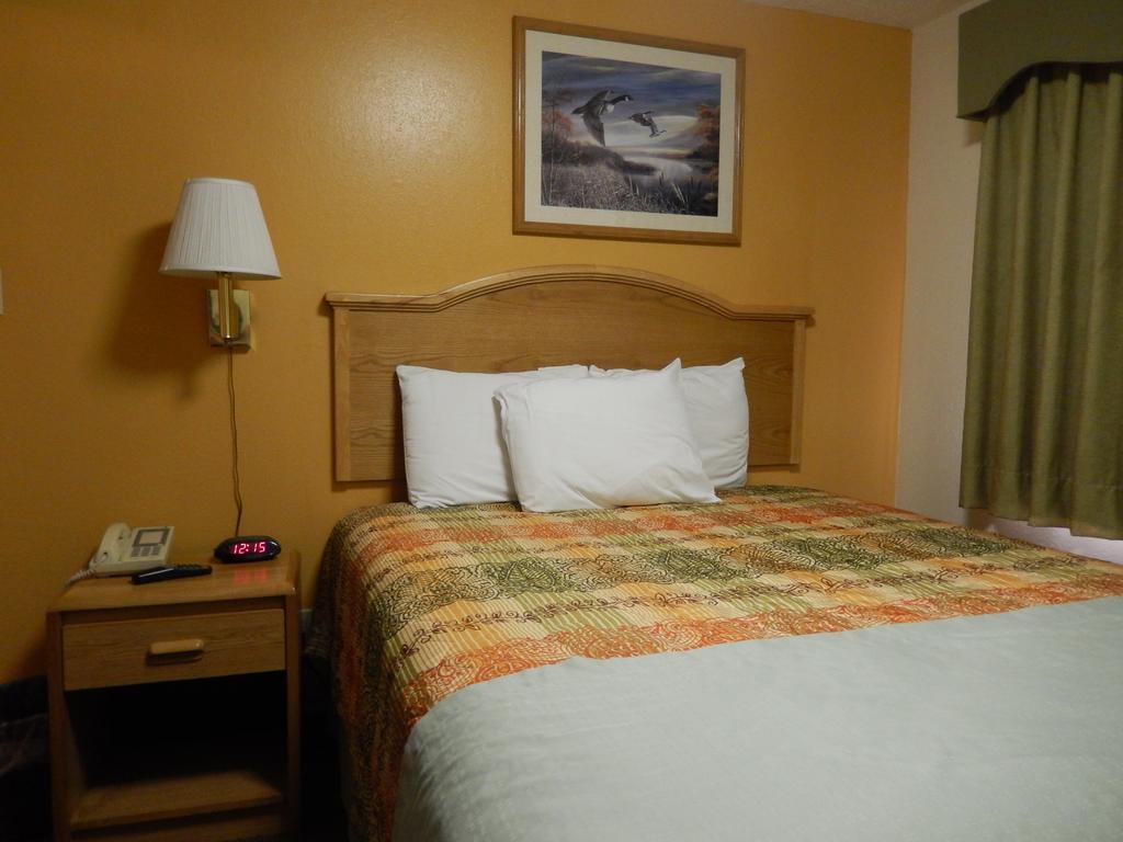 Executive Inn Pearsall 외부 사진