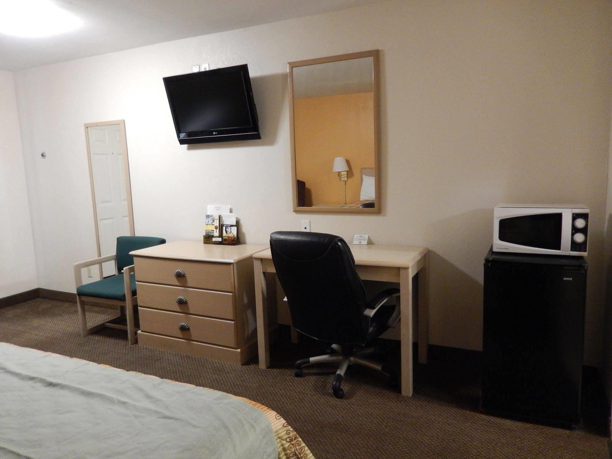 Executive Inn Pearsall 외부 사진