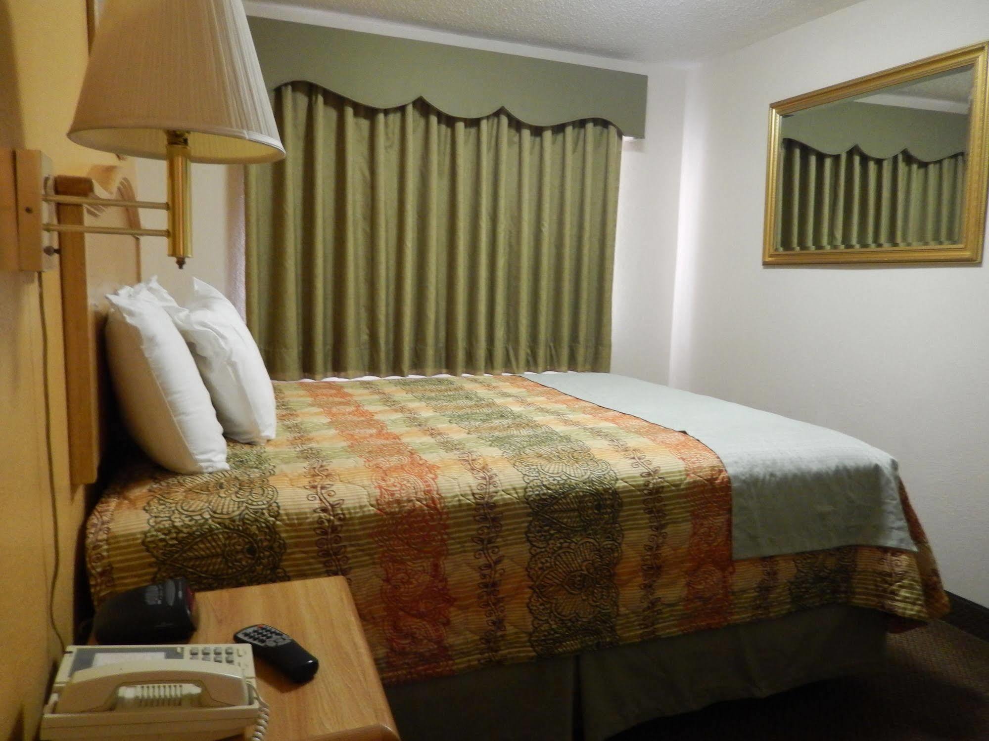 Executive Inn Pearsall 외부 사진